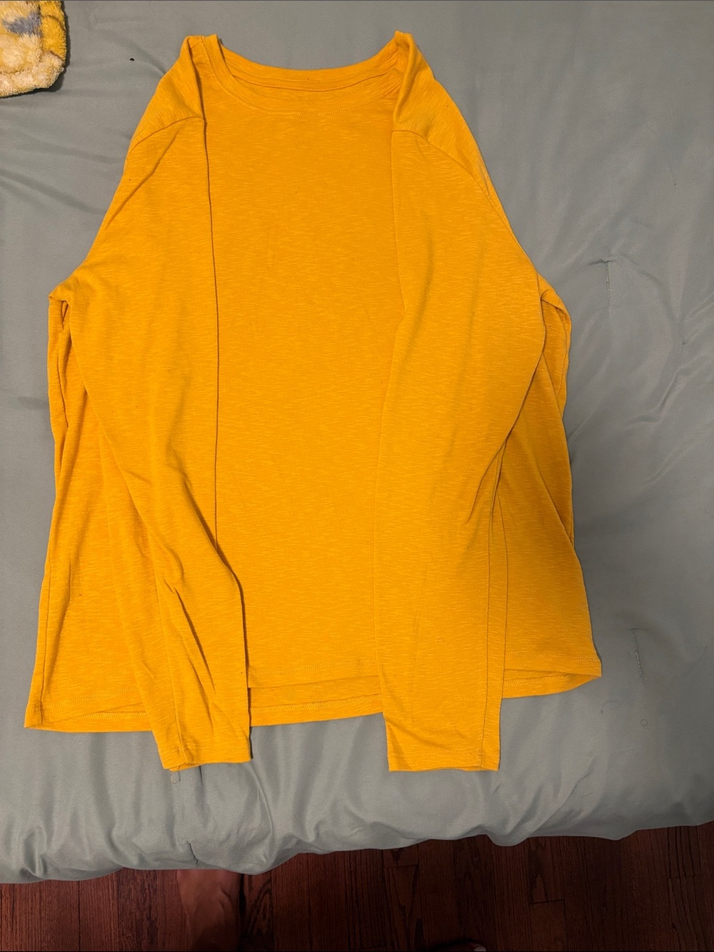 GAP Women's Long Sleeve Tee in Mustard Yellow